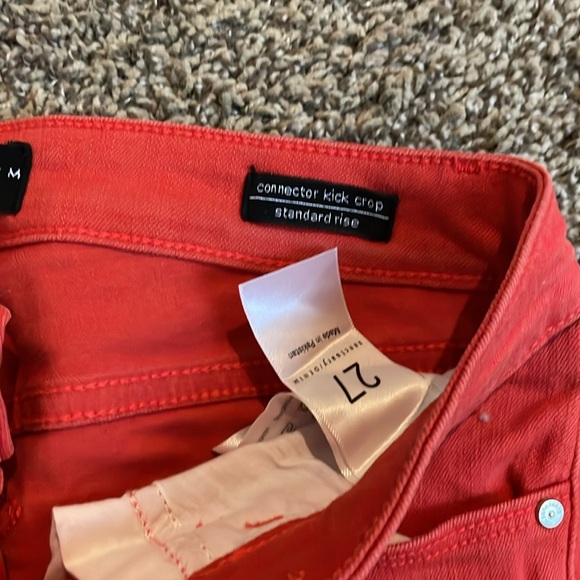 Sanctuary Denim Connector Kick Crop Standard Rise Jeans. - Picture 6 of 8
